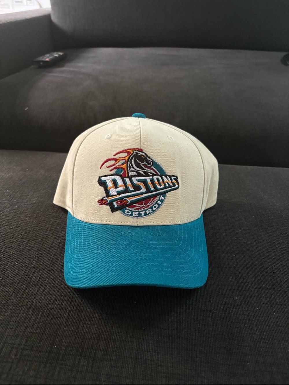 Mitchell & Ness Two-Tone Teal and Cream Snapback Hat